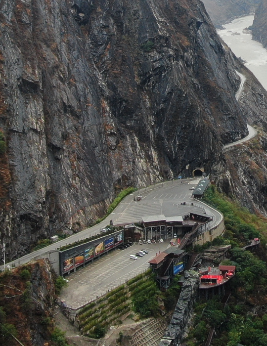 香格里拉虎跳峡景区